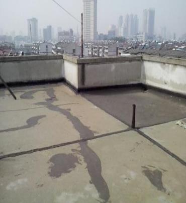 若羌漏水维修 楼顶漏水是什么原因，楼顶漏水维修方法是什么?